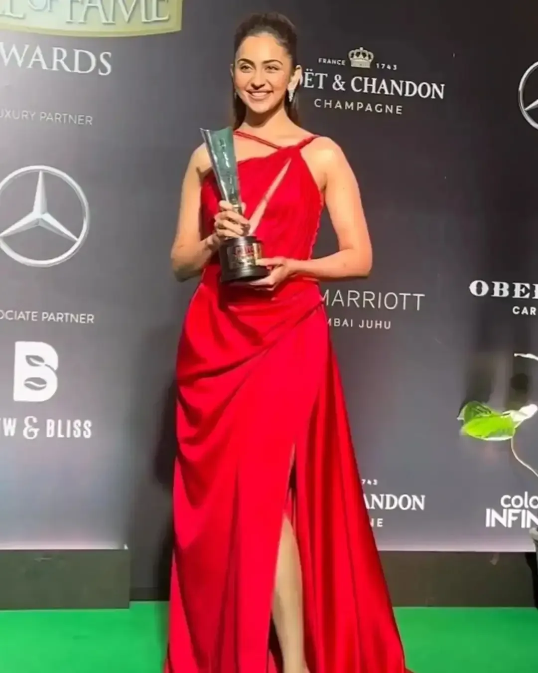 INDIAN GIRL RAKUL PREET SINGH AT HALL OF FAME AWARDS 2023 13